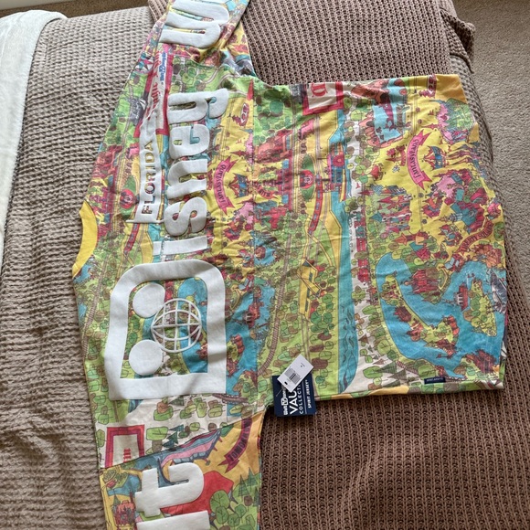 Disney World Vault Jersey Spirit - Picture 2 of 7